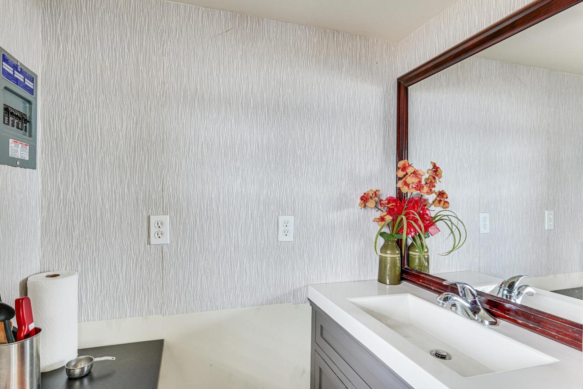 Lakefront Panama City Studio With Hot Tub Access Exterior foto